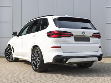 BMW X5 G05 SUV Facelifting 3.0 30d 298KM 2024 Od ręki - 3.0 (298KM) M Sport | Zawieszenie pneumatyczne + Harman Kardon, zdjęcie 4