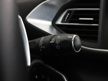 Peugeot 308 II Hatchback Facelifting 1.2 PureTech 130KM 2019 Peugeot 308 Allure automat panorama navi PDC, zdjęcie 34