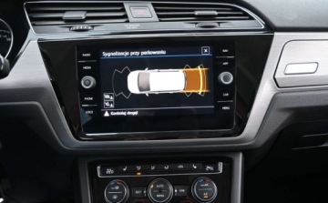 Volkswagen Touran III 1.6 TDI 115KM 2018 Volkswagen Touran 1,6 TDI 115 KM DSG FULL LED HIGH-LINE Alcantara Nawigacja, zdjęcie 16