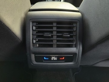 Volkswagen Golf VIII Alltrack 2.0 TDI 200KM 2022 Volkswagen Golf Alltr. 4Mot. ASO 2.0TSI 200KM bezwypadkowy pakiety panoram, zdjęcie 30