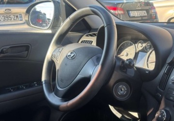 Hyundai i30 I CW Facelifting 1.4 DOHC 109KM 2011 Hyundai i30 Niski Przebieg 1.4 Benzyna 109KM, zdjęcie 7