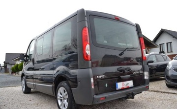 Opel Vivaro A Combi L1 2.0 CDTI 115KM 2011 Opel Vivaro Bezwypadkowe - Niski przebieg - Bez korozji - Oplacony 2.0, zdjęcie 17