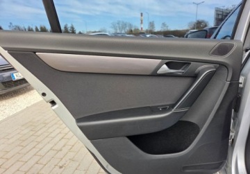 Volkswagen Passat B7 Limousine 1.4 TSI 122KM 2011 Volkswagen Passat 1.4tsi 122km 6b LED Xenon Navi Temp GrzWent.Fotele 2xPDC, zdjęcie 18