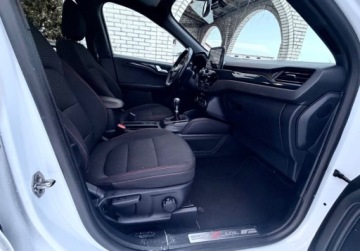 Ford Kuga III SUV 2.0 EcoBlue MHEV 150KM 2021 Ford Kuga 2.0 Diesel 150KM, zdjęcie 17