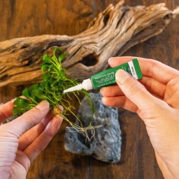 АКВАРИМИЧЕСКИЙ КЛЕЙ ДЛЯ РАСТЕНИЙ КОРНЕВЫЕ КАМНИ БЫСТРООТВЕРЖДАЮЩИЙ ДОЖДЬ 50Г