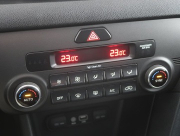 Kia Sportage IV SUV 1.6 GDI 132KM 2017 Kia Sportage 1.6 GDI, Salon Polska, Serwis ASO, zdjęcie 11