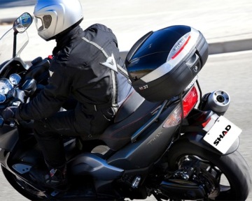 МОТОЦИКЛОВАЯ ГУСЕНИЯ SHAD SH37 БАГАЖНИК + ПЛИТА