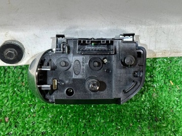 KNOFLÍKY ŘÍDÍCÍ PRAVÝ L494 FPLA-13D767-BA