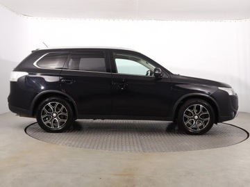 Mitsubishi Outlander III SUV Facelifting 2015 2.0 MIVEC 150KM 2015 Mitsubishi Outlander 2.0, Salon Polska, GAZ, 4X4, zdjęcie 5