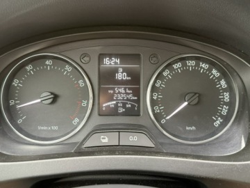 Skoda Rapid II Spaceback 1.2 TSI 105KM 2013 Škoda RAPID Skoda RAPID 1.2 TSI 105kM! Ambition!, zdjęcie 18