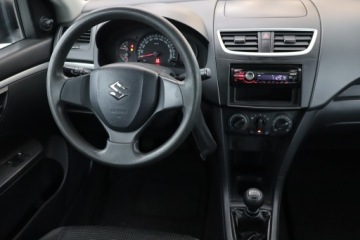 Suzuki Swift V Hatchback 5d 1.2 VVT 94KM 2011 Suzuki Swift 1.2, Salon Polska, Klima, Parktronic, zdjęcie 6