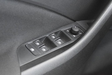 Skoda Scala Hatchback 1.0 TSI 110KM 2024 Skoda Scala SalonPL 1.0TSI 110KM Style DSGDynamicComfort17Grawancja, zdjęcie 36