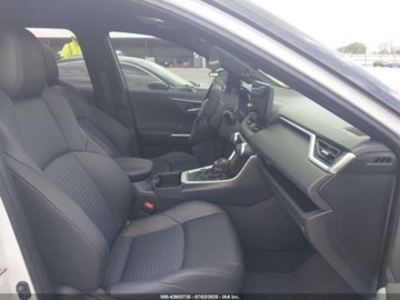 Toyota RAV4 V 2024 Toyota RAV4 HYBRID XSE 2024, od ubezpieczalni 2.5 Benzyna 176KM, zdjęcie 6