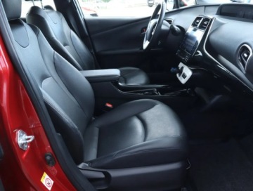 Toyota Prius IV Hatchback 1.8 Hybrid 122KM 2017 Toyota Prius 1.8 PHV, Serwis ASO, Automat, Skóra, zdjęcie 8