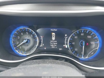 Chrysler Pacifica II 2024 Chrysler Pacifica Touring L 2024 3.6l 3.6 Benzyna 287KM, zdjęcie 10