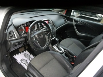 Opel Astra J Sports Tourer 1.4 Turbo ECOTEC 140KM 2011 Opel Astra 1.4t Xenon Stan b.dobry Gwarancja 12mc, zdjęcie 15