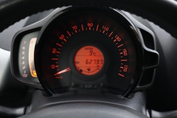 Toyota Aygo II Hatchback 5d 1.0 VVT-i 69KM 2014 Toyota Aygo 1.0 VVT-i, Salon Polska, Klima, zdjęcie 10