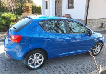 Seat Ibiza IV Hatchback 5d 1.2 MPI 70KM 2011 Seat Ibiza Seat Ibiza Tempomat Alufelgi 1.2 Benzyna 70KM, zdjęcie 4