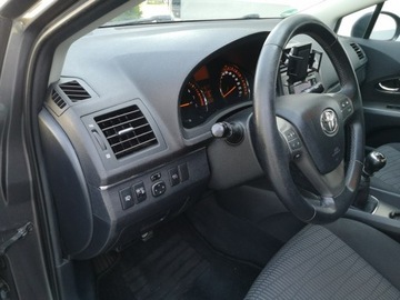 Toyota Avensis III Sedan 1.8 Valvematic 147KM 2011 Toyota Avensis 1.8 16v 147KM Klimatronic Tempomat, zdjęcie 11