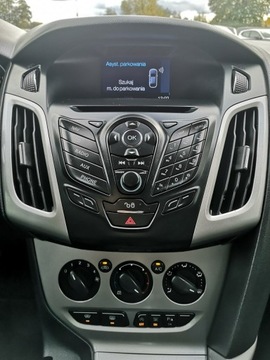 Ford Focus III Kombi 1.0 EcoBoost 125KM 2013 Ford Focus 1.0 12v 125KM Klima Halogeny Isofix Par, zdjęcie 15