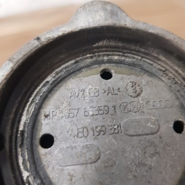A8 D3 4.0TDI ULOŽENÍ UCHYCENÍ MOTORU 4E0199381