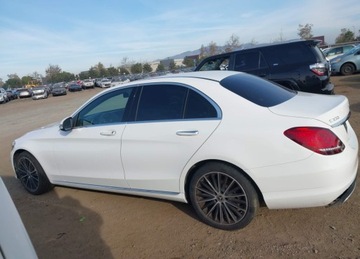 Mercedes Klasa C W206 Limuzyna 2.0 300 258KM 2021 Mercedes-Benz Klasa C MERCEDES-BENZ C 300 SEDAN 2.0 Benzyna 259KM, zdjęcie 5