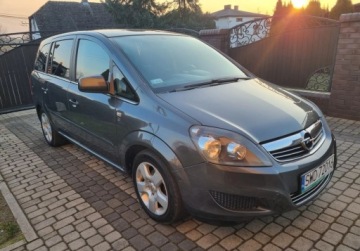 Opel Zafira B 1.6 Twinport ecoFLEX 115KM 2010 Opel Zafira 1.6I LPG 7-osob Zadbane Polecam. 1.6 BenzynaLPG 115KM, zdjęcie 3