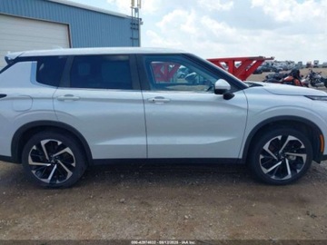 Mitsubishi Outlander III 2023 Mitsubishi Outlander SE S-Awc 2023 2.5l 2.5 Benzyna 181KM, zdjęcie 6