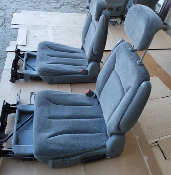 CHRYSLER VOYAGER 04-07 IV SEDADLO ZADNÍ 2 ŘADA LEVÝ STOW'N GO SEDAČKA