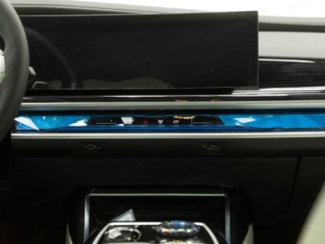 BMW Seria 7 G70 Sedan 3.0 40d 299KM 2026 BMW Seria 7 740d xDrive Sport Sedan 3.0 (299KM) 2026, zdjęcie 8