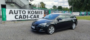 Opel Astra J Sports Tourer 1.4 Turbo ECOTEC 140KM 2012 Opel Astra Ksiązka serwisowa, instalacja gazowa.