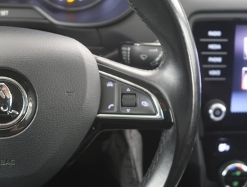 Skoda Octavia III Kombi Facelifting 2.0 TDI 150KM 2018 Skoda Octavia 2.0 TDI, Salon Polska, zdjęcie 17