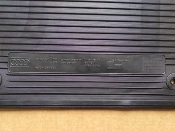 Коврики резиновые Audi A6 4B0061511B задние