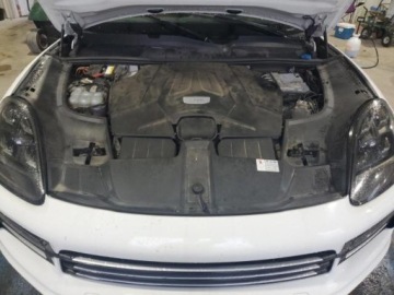 Porsche Cayenne III 2019 Porsche Cayenne S, 4x4, od ubezpieczalni 2.9 Benzyna 434KM, zdjęcie 11