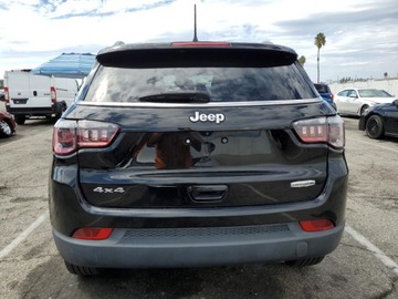 Jeep Compass II 2022 Jeep Compass Latitude Lux 2022 2.4l 2.4 Benzyna 177KM, zdjęcie 2