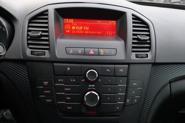 Opel Insignia I Sedan 1.6 Turbo ECOTEC 180KM 2010 Opel Insignia 1.6 Turbo, Xenon, Klima, zdjęcie 12