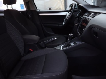 Skoda Octavia III Liftback Facelifting 2.0 TDI 150KM 2018 Skoda Octavia 2.0 TDI, Salon Polska, DSG, VAT 23%, zdjęcie 8