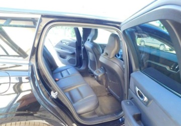 Volvo V60 II  Kombi 2.0 D4 190KM 2020 Volvo V60 z Gwarancja Skora Fotele Sporty Podgrzewane Panorama BLiS 2.0, zdjęcie 12