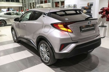 Toyota C-HR I Crossover Facelifting 1.8 Hybrid 122KM 2020 Toyota C-HR 1.8 Hybrid Executive 1.8 Hybryda 122KM, zdjęcie 2