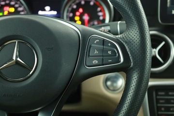 Mercedes GLA I Off-roader 2.0 220 184KM 2017 Mercedes GLA GLA 220 4MATIC, Salon Polska, 4X4, zdjęcie 19
