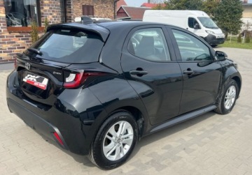 Toyota 2024 Toyota Yaris Hybryda Klima Niski przebieg 1.5 Benzyna 125KM, zdjęcie 2