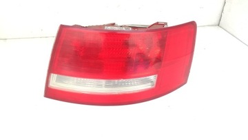 AUDI A6 C6 SEDAN LAMPA PRAWY TYŁ 4F5945096D