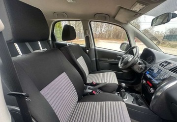 Suzuki SX4 I Sedan 1.6 VVT 120KM 2010 Suzuki SX4 Suzuki SX4 1.6 Benzyna 120KM, zdjęcie 28