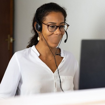 СЦЕНИЧЕСКИЕ МИКРОФОНЫ С ПРОВОДНЫМИ ЗАЖИМАМИ БЕСПРОВОДНЫЕ МИКРОФОНЫ