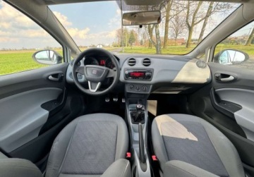Seat Ibiza IV Hatchback 5d 1.4 MPI 85KM 2010 Seat Ibiza 1.4 Benzyna 86KM, zdjęcie 10