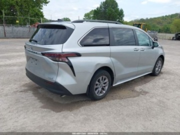 Toyota Sienna III 2023 Toyota Sienna 2023 TOYOTA SIENNA LE 2.5 Hybryda 179KM, zdjęcie 4
