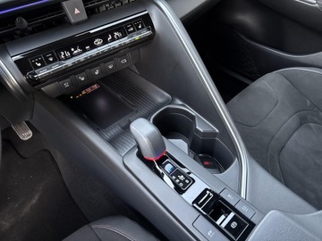 Toyota C-HR II SUV 2.0 Hybrid Dynamic Force 197KM 2024 Toyota C-HR 2.0 Hybrid GR Sport C-HR GR SPORT 2.0, zdjęcie 23