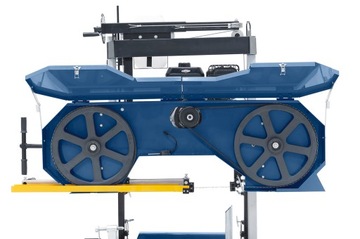 Бензиновая ленточная пила BERNARDO для распиловки древесины.