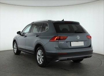 Volkswagen Tiguan Allspace SUV 1.5 TSI EVO 150KM 2021 VW Tiguan Allspace 1.5 TSI, Salon Polska, zdjęcie 3