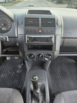 Volkswagen Polo IV Hatchback 1.4 16V 75KM 2005 Volkswagen Polo Opłacony Zdrowy Zadbany, zdjęcie 12